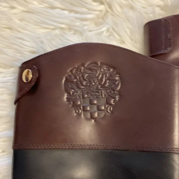Vince Camuto Karen Equestrian Leather
Boot Brown & Black 6 1/2 M - Picture 9 of 17